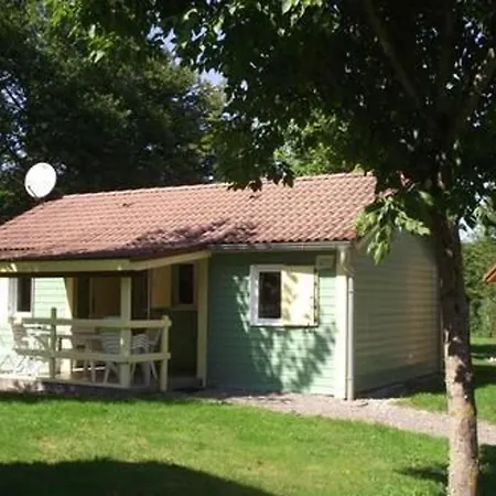 Familial Au Coeur De La Nature Avec Terrasse Et Barbecue - Fr-1-583-121